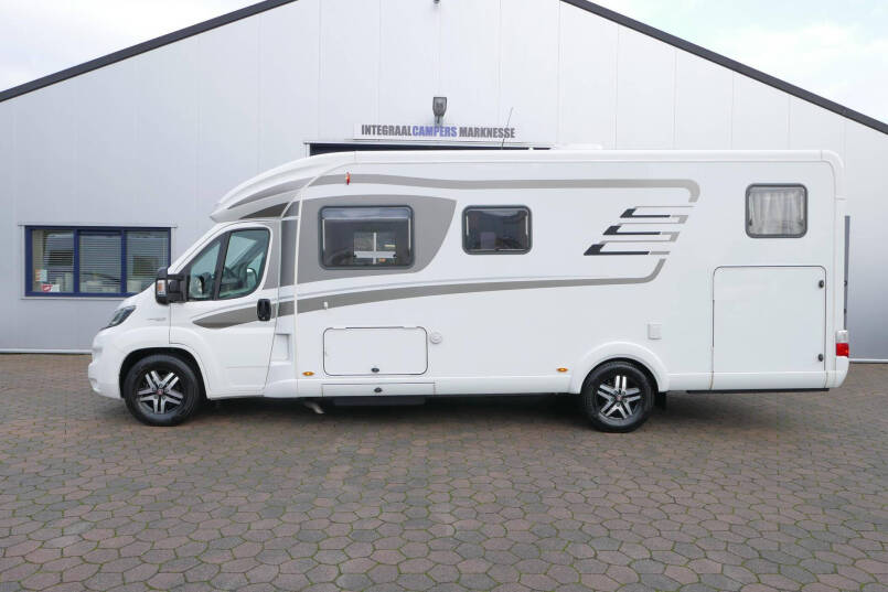 Hymer T 704 SL 180 PK | Automaat | Levelsysteem | Enkele bedden 2