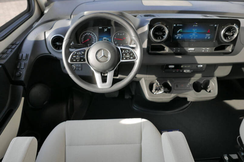 Hymer BMC-I 550 ModernComfort | Mercedes | Bovenkastjes | Dwarsbed | 20