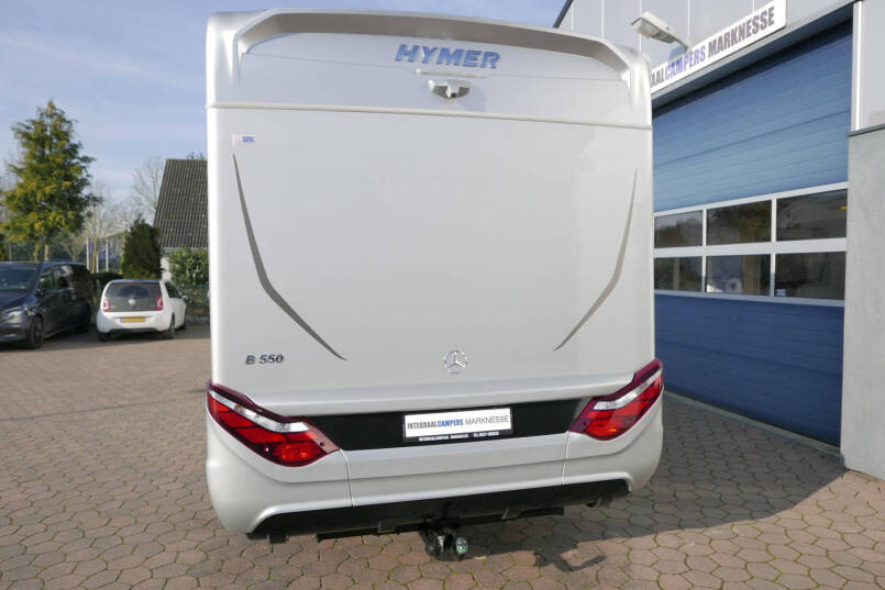 Hymer BMC-I 550 ModernComfort | Mercedes | Bovenkastjes | Dwarsbed | 2