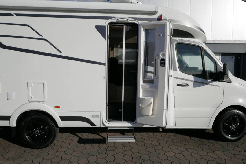 Hymer BMC-T 600 WhiteLine | Mercedes | Levelsysteem | Lithium | Airco 15