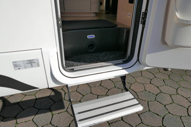 Hymer BMC-T 600 WhiteLine | Mercedes | Levelsysteem | Lithium | Airco 16