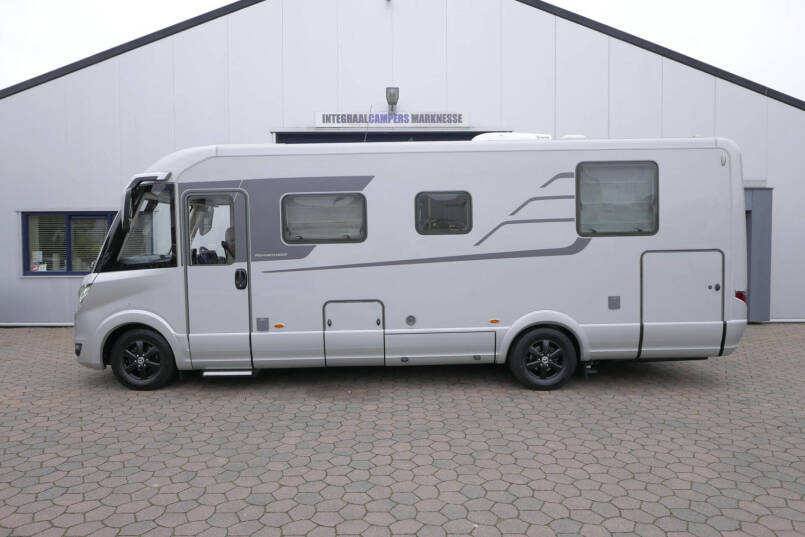 Hymer BML-I 790 MasterLine | Luchtvering | Levelsysteem | Bovenkastjes | 2