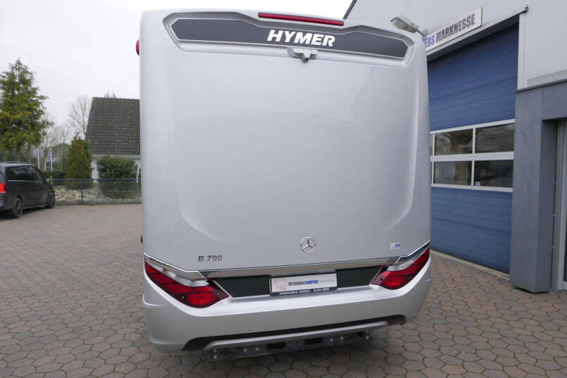 Hymer BML-I 790 MasterLine | Luchtvering | Levelsysteem | Bovenkastjes | 3