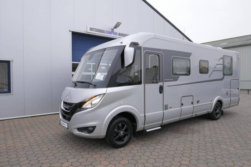 Hymer BML-I 790 MasterLine | Luchtvering | Levelsysteem | Bovenkastjes | 60