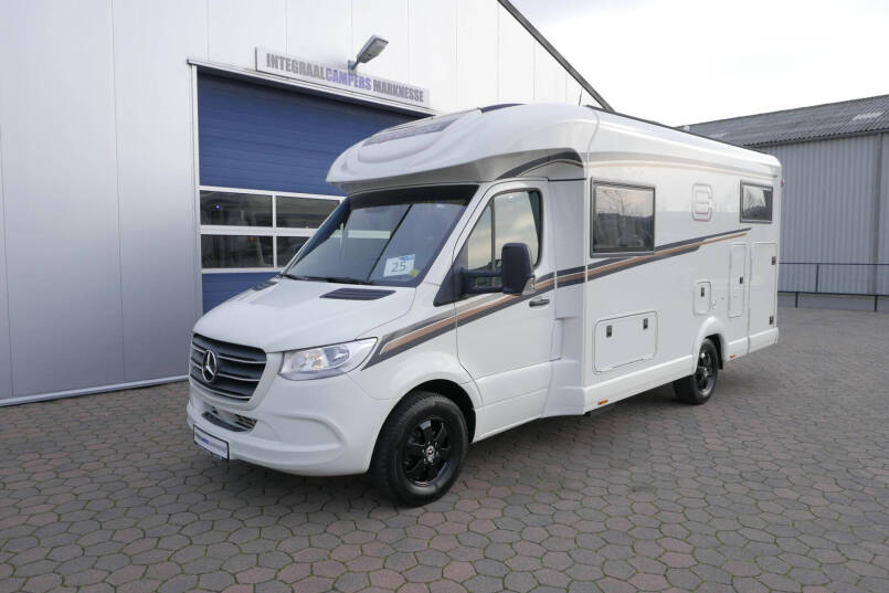 Carthago C-Tourer 143 LE | Mercedes | Enkele bedden | AL-KO maxi | 170 pk 10
