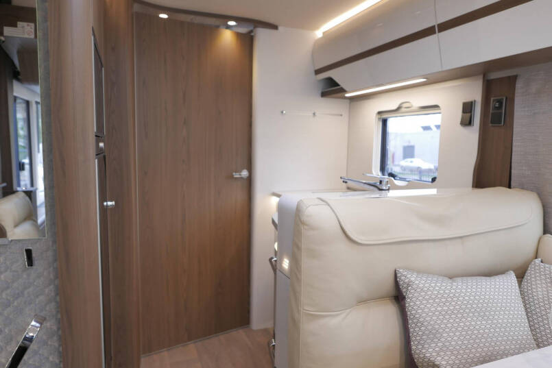 Hymer BML-I 780 MasterLine | Levelsysteem | Indus toilet | Lithium | 34