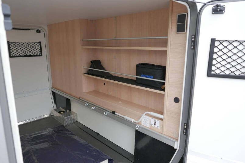 Hymer BMC-T 580 | 4430 chassis | Zilver metallic | Trekhaak | Enkele bedden 13