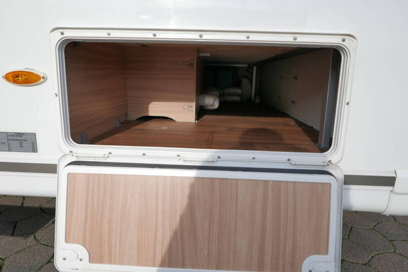 Eriba Nova 485 GL | Frans bed | Movers | Rondzit | Airco | Luifel 15