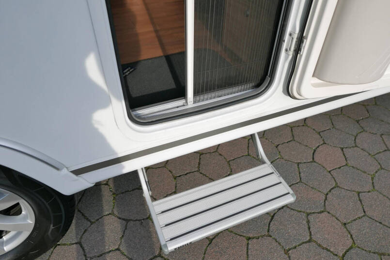 Eriba Nova 485 GL | Frans bed | Movers | Rondzit | Airco | Luifel 20