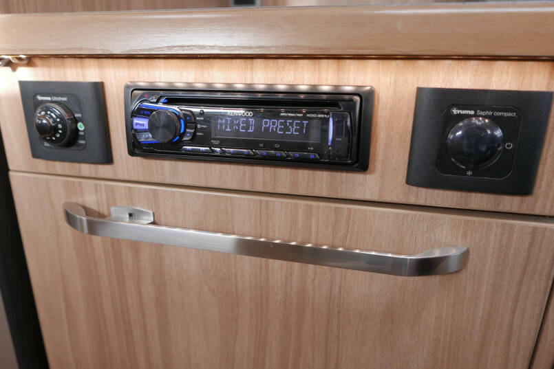 Eriba Nova 485 GL | Frans bed | Movers | Rondzit | Airco | Luifel 29