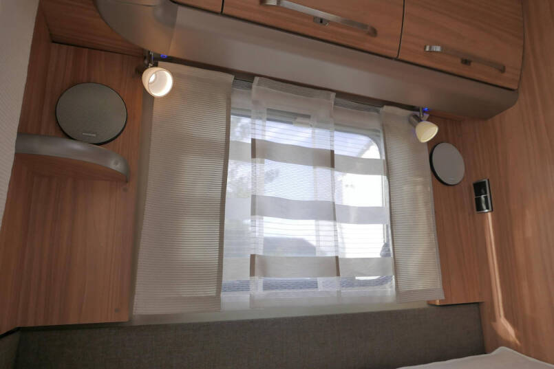 Eriba Nova 485 GL | Frans bed | Movers | Rondzit | Airco | Luifel 41
