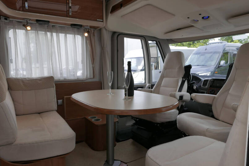 Hymer B 674 SL Elegance | 3.0 Automaat | Enkele bedden | Luchtvering 30