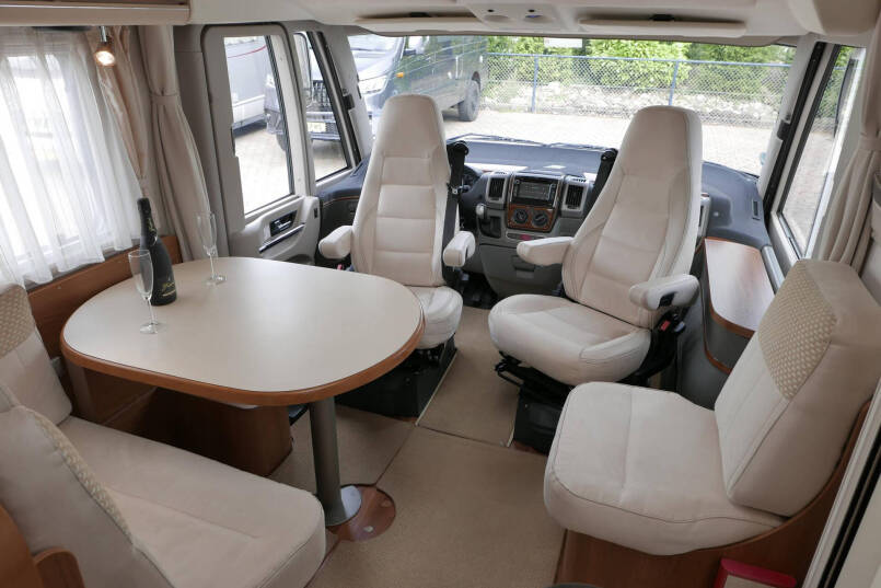 Hymer B 674 SL Elegance | 3.0 Automaat | Enkele bedden | Luchtvering 39