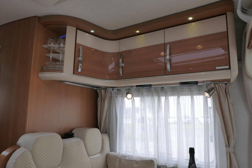 Hymer B 674 SL Elegance | 3.0 Automaat | Enkele bedden | Luchtvering 40