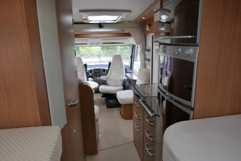 Hymer B 674 SL Elegance | 3.0 Automaat | Enkele bedden | Luchtvering 55