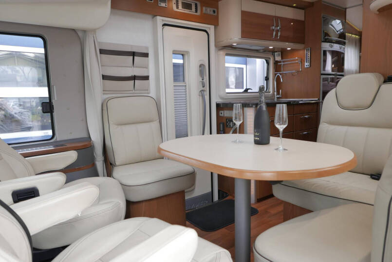 Hymer B 674 SL Elegance | 3.0 Automaat | Luchtvering | Levelsysteem | AL-DE 30