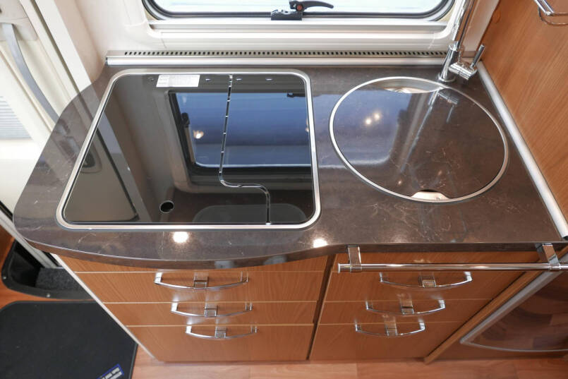 Hymer B 674 SL Elegance | 3.0 Automaat | Luchtvering | Levelsysteem | AL-DE 40