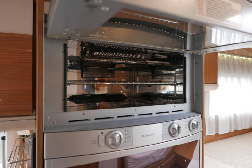 Hymer B 674 SL Elegance | 3.0 Automaat | Luchtvering | Levelsysteem | AL-DE 46