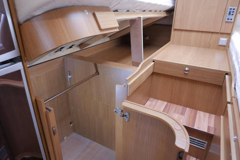 Hymer B 674 SL Elegance | 3.0 Automaat | Luchtvering | Levelsysteem | AL-DE 49