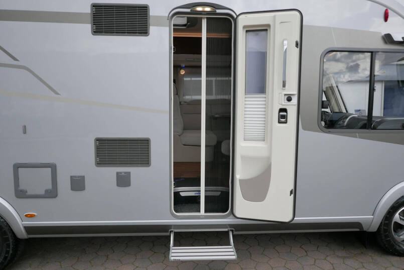 Hymer B 678 DL DynamicLine | Automaat | Levelsysteem | LPG | Enkele bedden 16