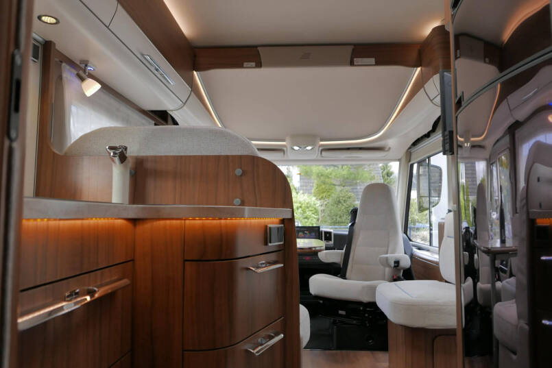 Hymer B 678 DL DynamicLine | Automaat | Levelsysteem | LPG | Enkele bedden 52