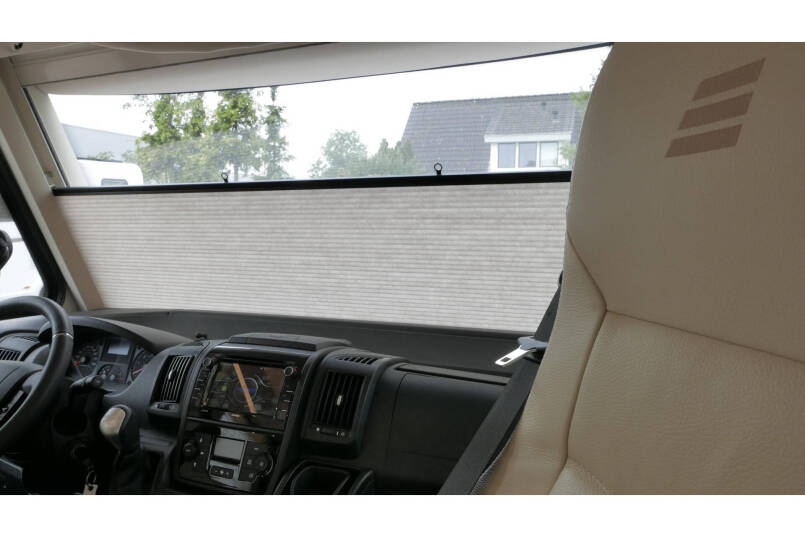 Hymer B 704 SL Automaat | 180 pk | AL-DE | 2 aparte bedden | Hefbed 23