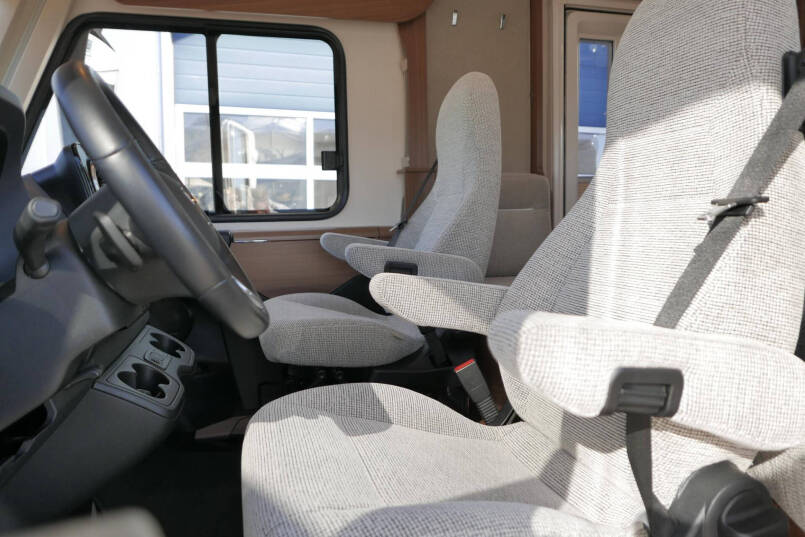 Hymer BMC-I 680 ModernComfort | Levelsysteem | AL-DE | Airco | Omvormer 20