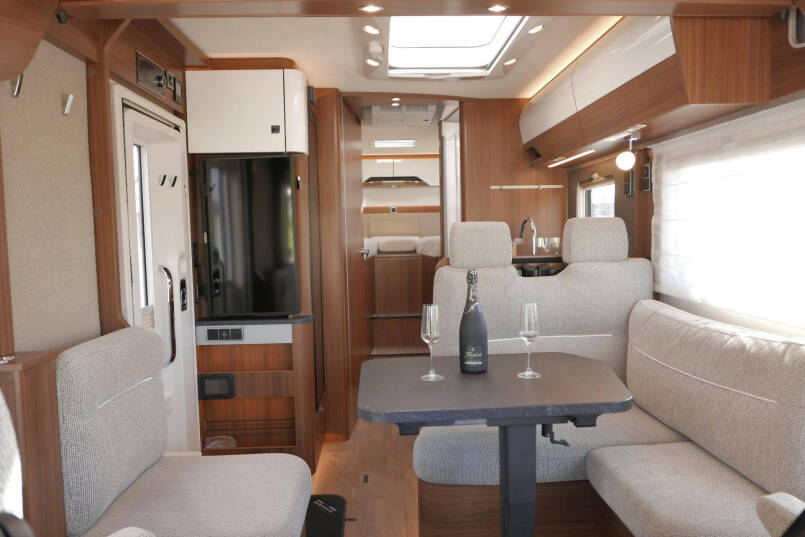 Hymer BMC-I 680 ModernComfort | Levelsysteem | AL-DE | Airco | Omvormer 28