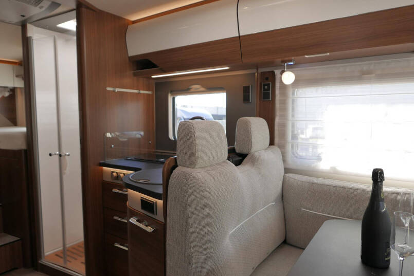 Hymer BMC-I 680 ModernComfort | Levelsysteem | AL-DE | Airco | Omvormer 35