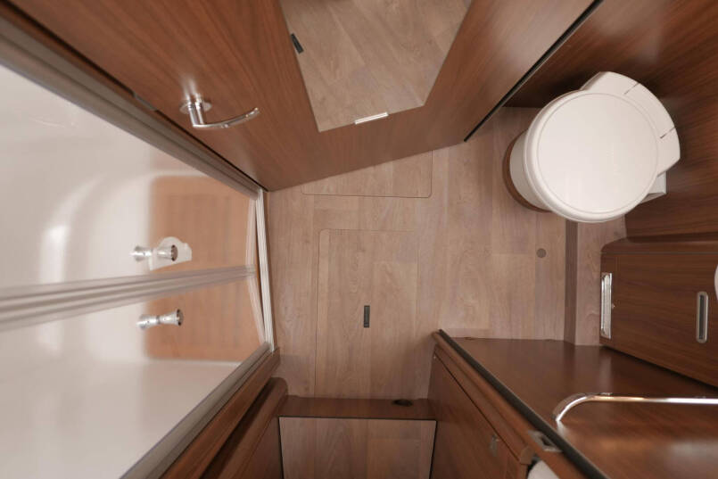 Hymer BMC-I 680 ModernComfort | Levelsysteem | AL-DE | Airco | Omvormer 48