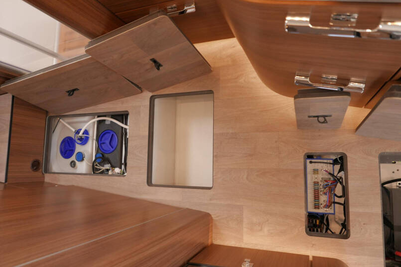 Hymer BMC-I 680 ModernComfort | Levelsysteem | AL-DE | Airco | Omvormer 51