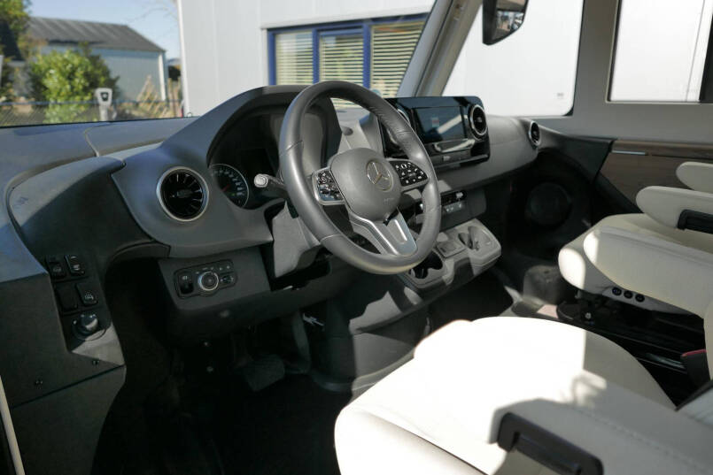 Hymer BML-I 790 MasterLine | Queensbed | Levelsysteem | Hefbed | Lithium | 22