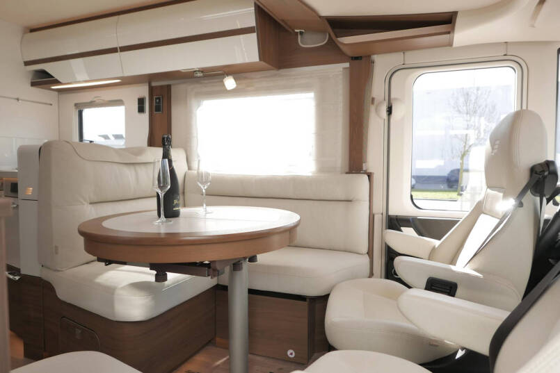 Hymer BML-I 790 MasterLine | Queensbed | Levelsysteem | Hefbed | Lithium | 29