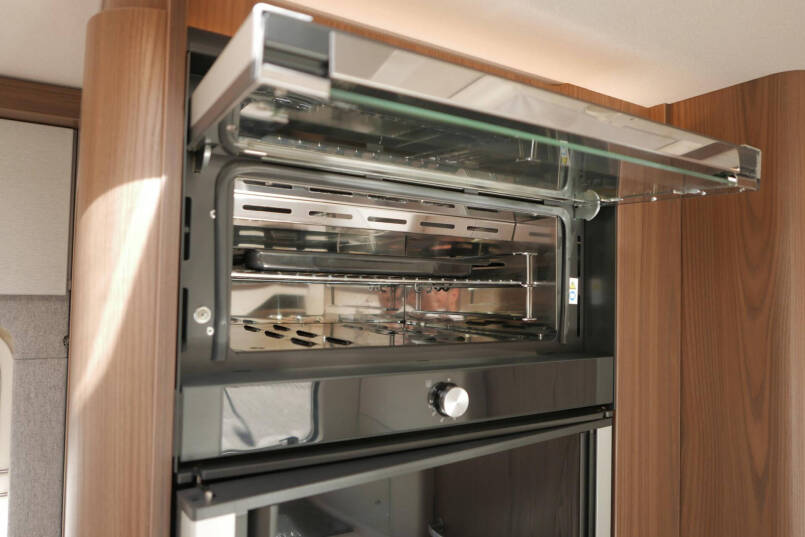 Hymer BML-I 790 MasterLine | Queensbed | Levelsysteem | Hefbed | Lithium | 38