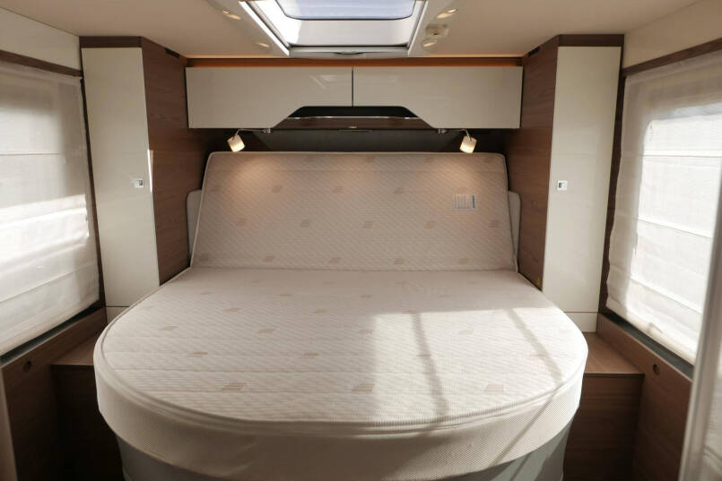 Hymer BML-I 790 MasterLine | Queensbed | Levelsysteem | Hefbed | Lithium | 45