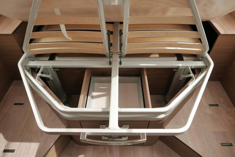 Hymer BML-I 790 MasterLine | Queensbed | Levelsysteem | Hefbed | Lithium | 47