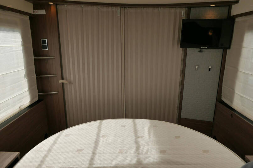 Hymer BML-I 790 MasterLine | Queensbed | Levelsysteem | Hefbed | Lithium | 50