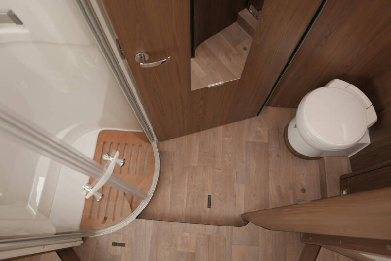 Hymer BML-I 790 MasterLine | Queensbed | Levelsysteem | Hefbed | Lithium | 53