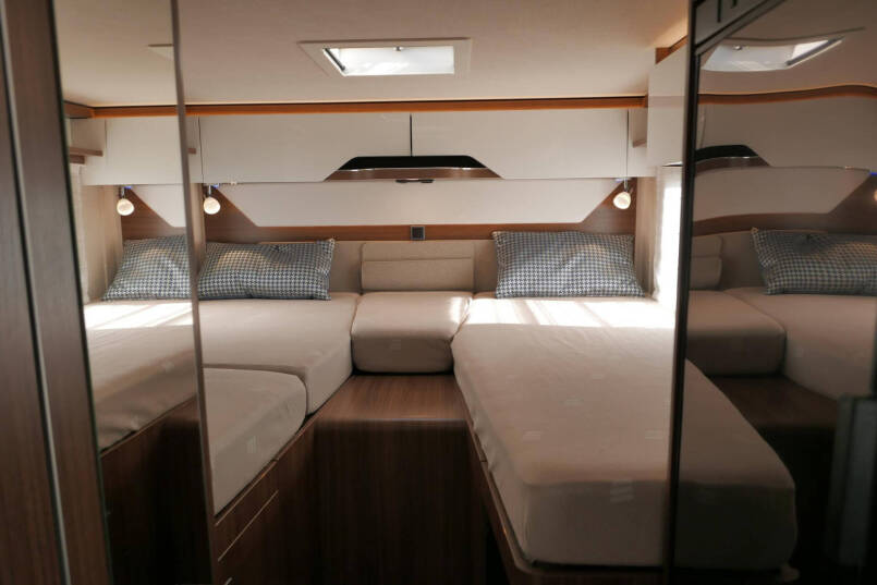 Hymer BMC-T 600 WhiteLine | Hefbed | Levelsysteem | 450 Lithium | Automaat | 4430 Chassis 39
