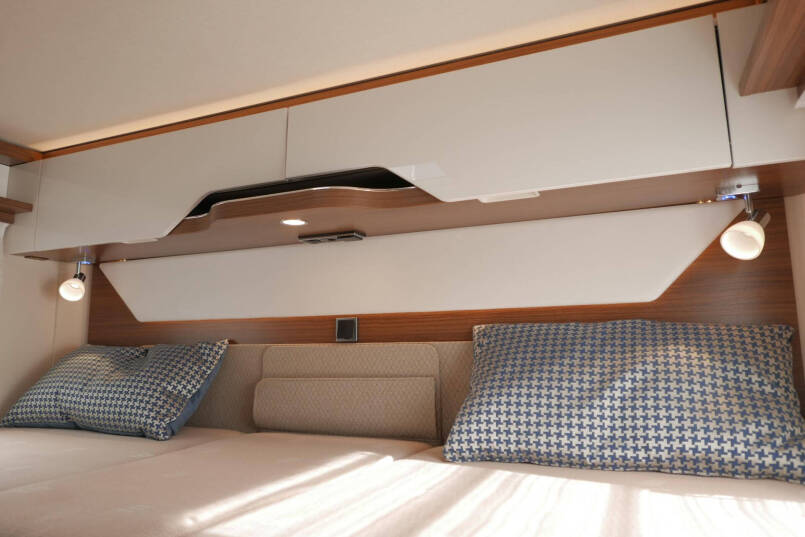 Hymer BMC-T 600 WhiteLine | Hefbed | Levelsysteem | 450 Lithium | Automaat | 4430 Chassis 41