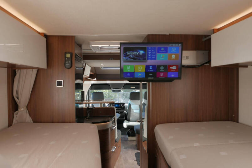 Hymer BMC-T 600 WhiteLine | Hefbed | Levelsysteem | 450 Lithium | Automaat | 4430 Chassis 44