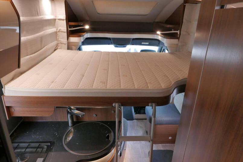 Hymer BMC-T 600 WhiteLine | Hefbed | Levelsysteem | 450 Lithium | Automaat | 4430 Chassis 50