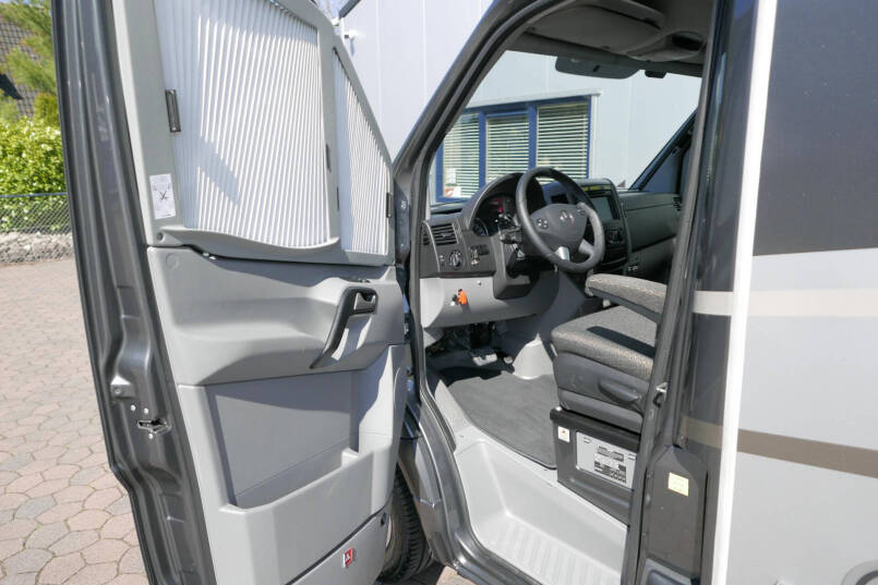 Hymer MLT 570 | Mercedes | Automaat | Enkele bedden | 6.73 M 19
