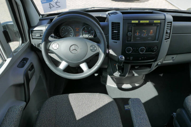 Hymer MLT 570 | Mercedes | Automaat | Enkele bedden | 6.73 M 22