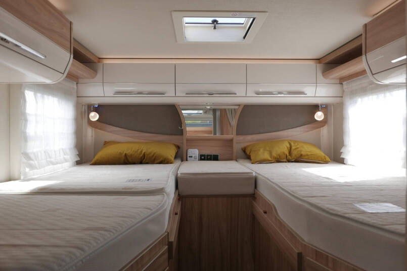 Hymer MLT 570 | Mercedes | Automaat | Enkele bedden | 6.73 M 35