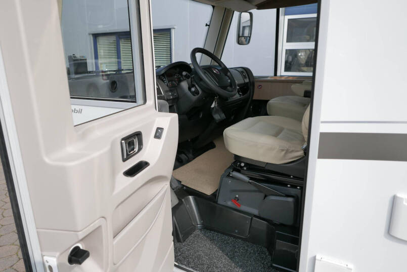 Hymer B 534 | DuoMobile | Rondzit | Luchtvering | Automaat | Levelsysteem 17
