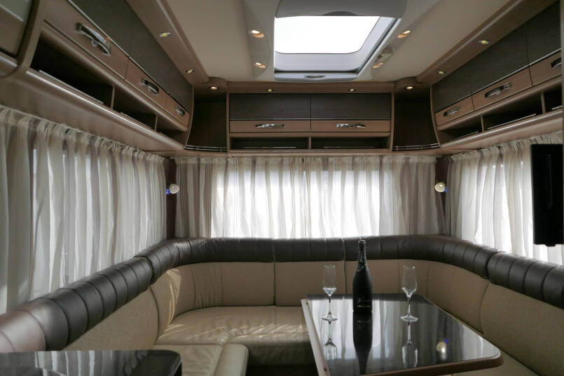 Hymer B 534 | DuoMobile | Rondzit | Luchtvering | Automaat | Levelsysteem 39