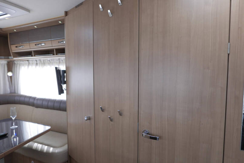 Hymer B 534 | DuoMobile | Rondzit | Luchtvering | Automaat | Levelsysteem 46