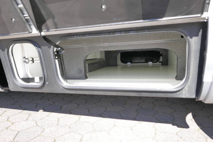 Hymer BML-I 780 MasterLine | Levelsysteem | Lithium | Airco | Enkele bedden 13