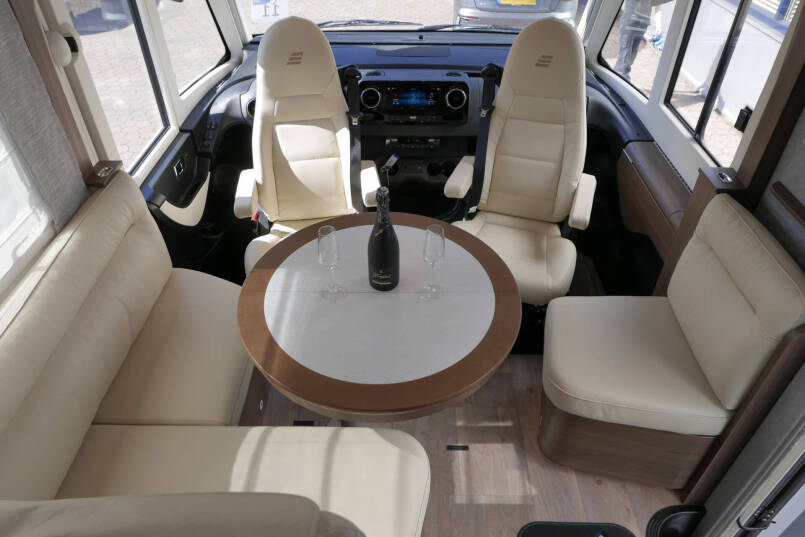 Hymer BML-I 780 MasterLine | Levelsysteem | Lithium | Airco | Enkele bedden 29